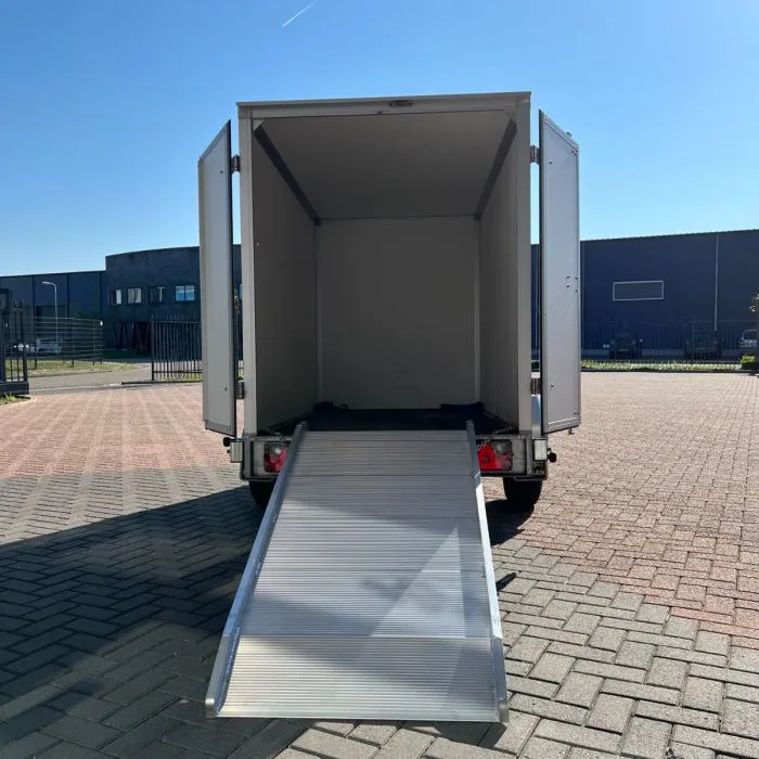 RIJPLANK VOOR BEDRIJFSBUS  240 CM