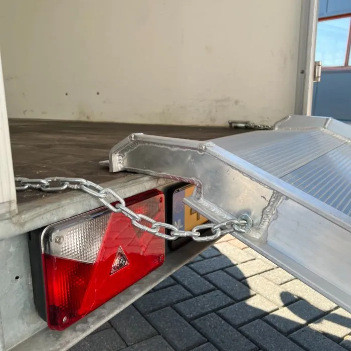 RIJPLANK VOOR BEDRIJFSBUS  240 CM